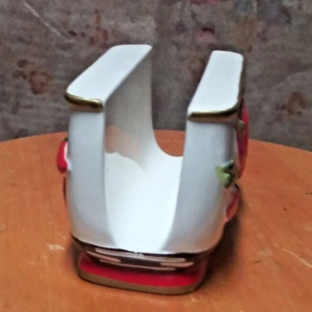 Vintage ceramic Napkin Holder red pepper red chillies embossed Unique Rare EUC
